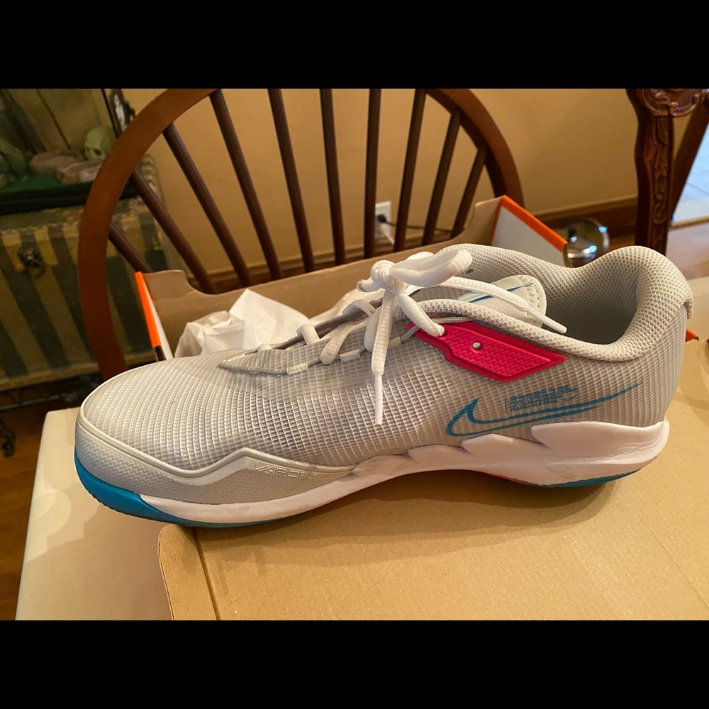 Men’s Tennis sneakers